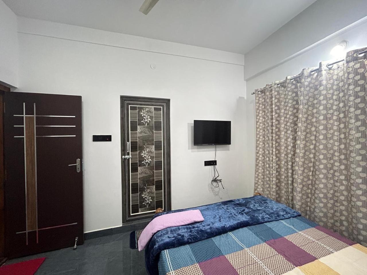 Travel Inn Mysore Vanivilasa Puram Bagian luar foto